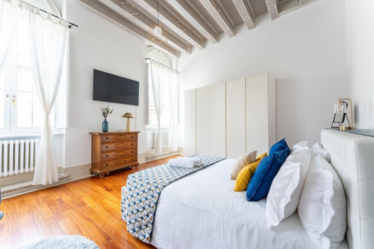 Corso Cavour Luxury Apartment Верона Екстер'єр фото