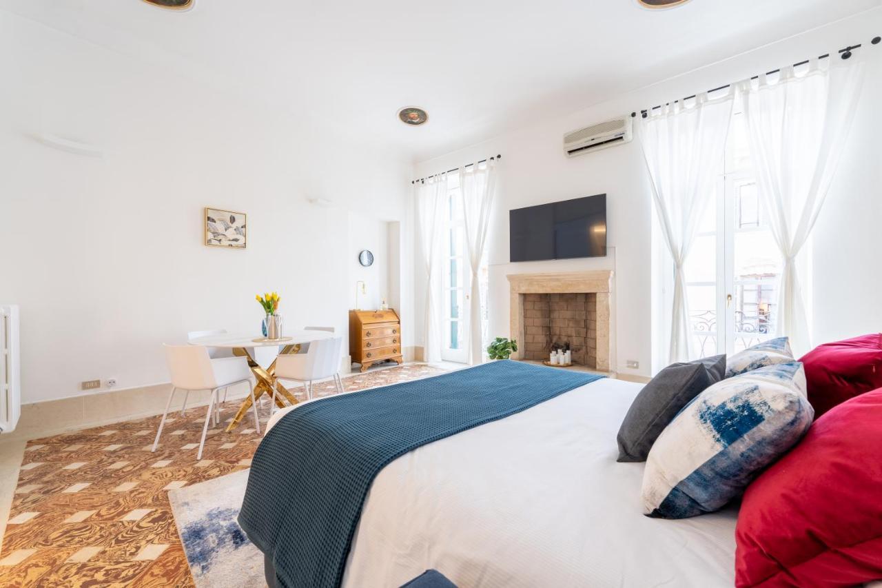 Corso Cavour Luxury Apartment Верона Екстер'єр фото