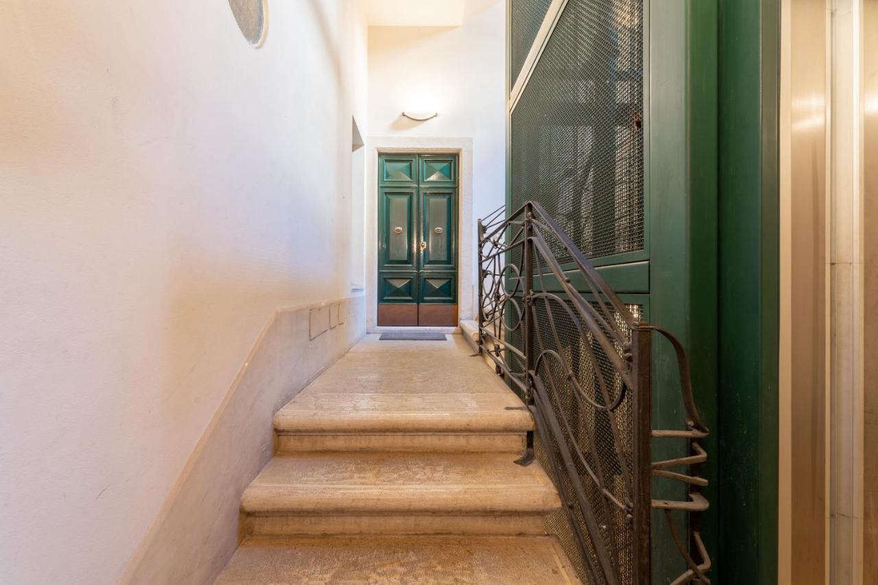 Corso Cavour Luxury Apartment Верона Екстер'єр фото