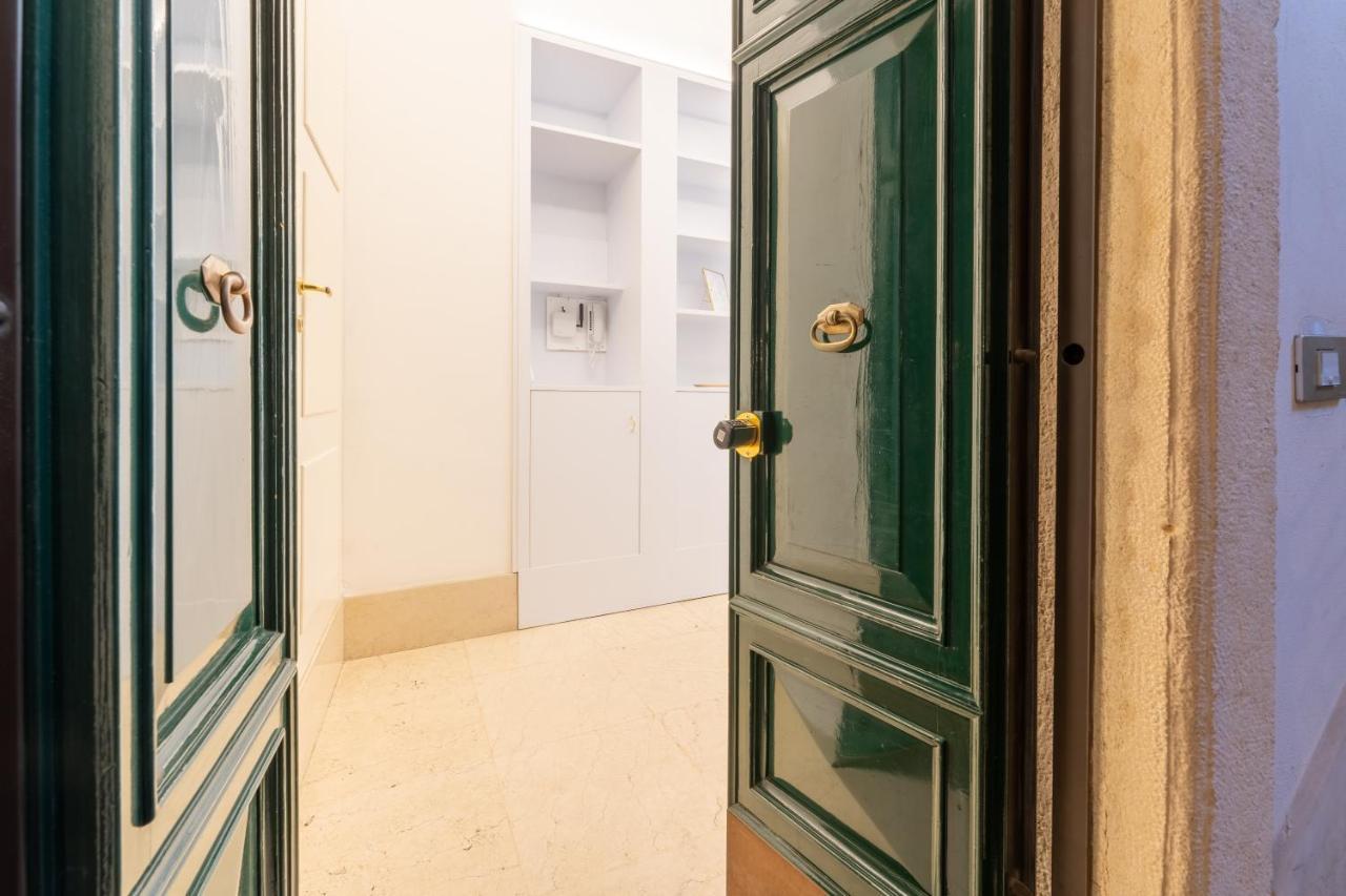 Corso Cavour Luxury Apartment Верона Екстер'єр фото